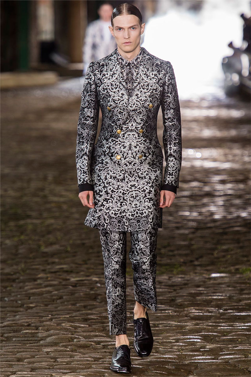 alexander-mcqueen-ss14_23