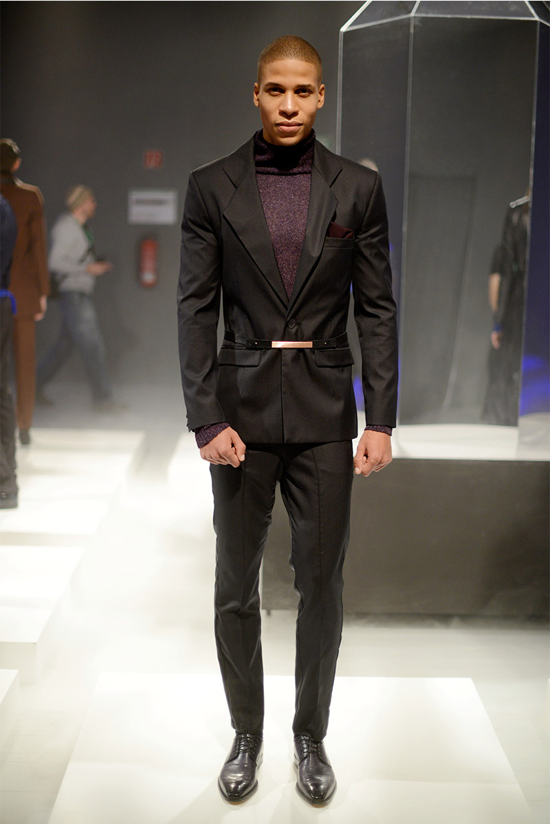 DYN_fw14_fy9