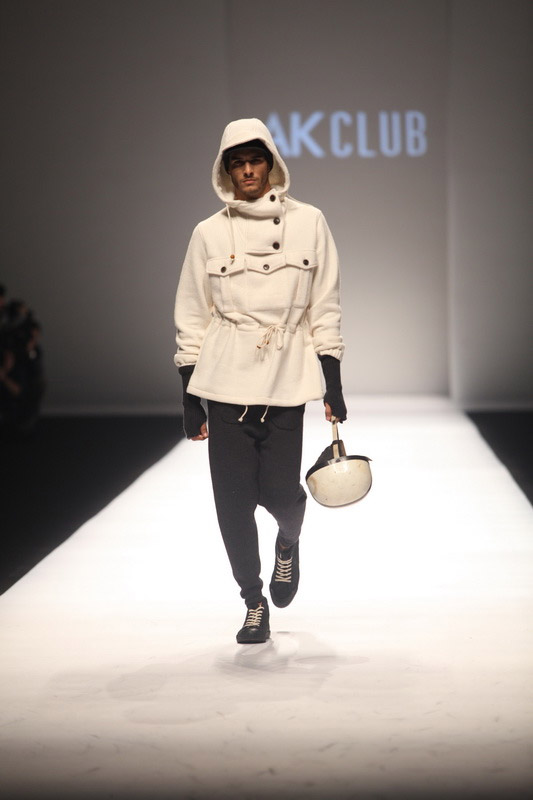 AK-CLUB_fw14_fy32