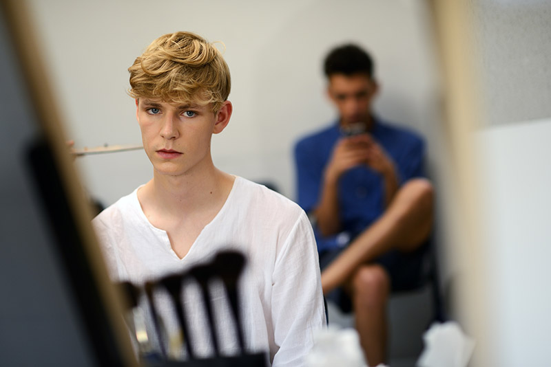 Costume-National-SS15-Backstage_fy23