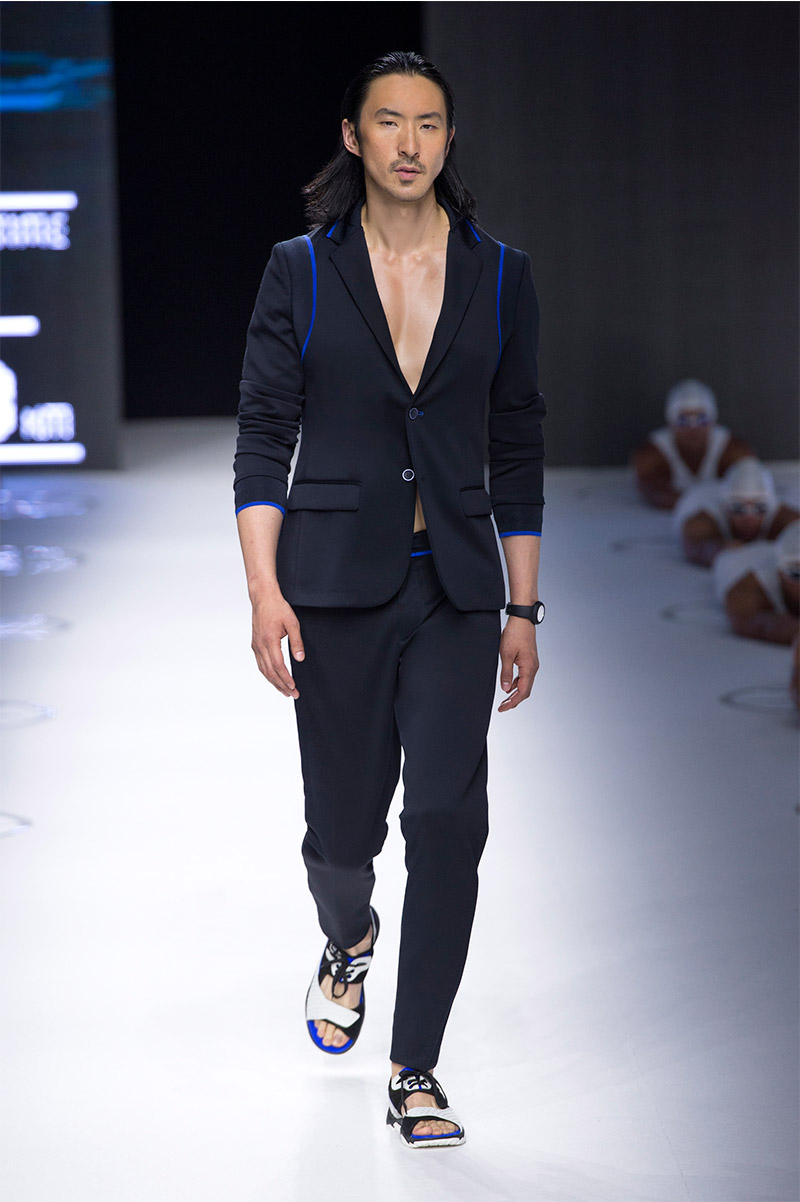 Dirk-Bikkemberg_ss15_fy11