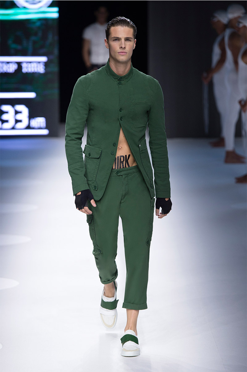 Dirk-Bikkemberg_ss15_fy18