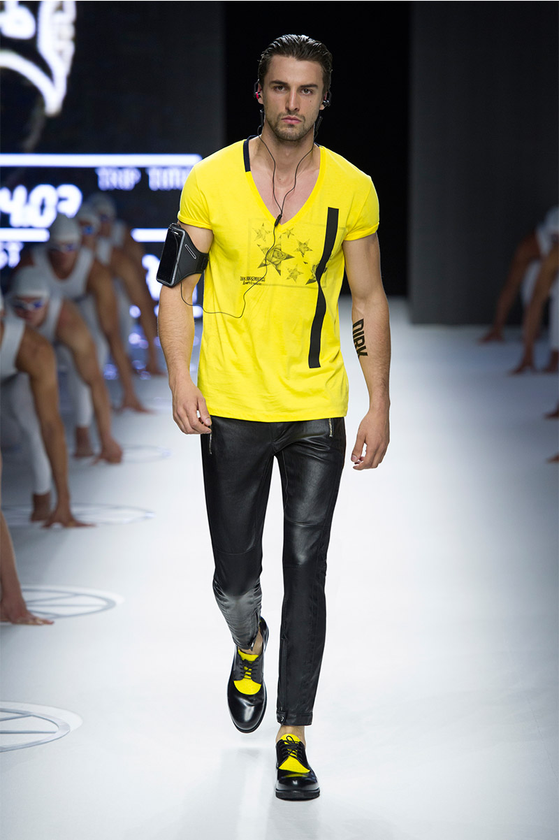 Dirk-Bikkemberg_ss15_fy29