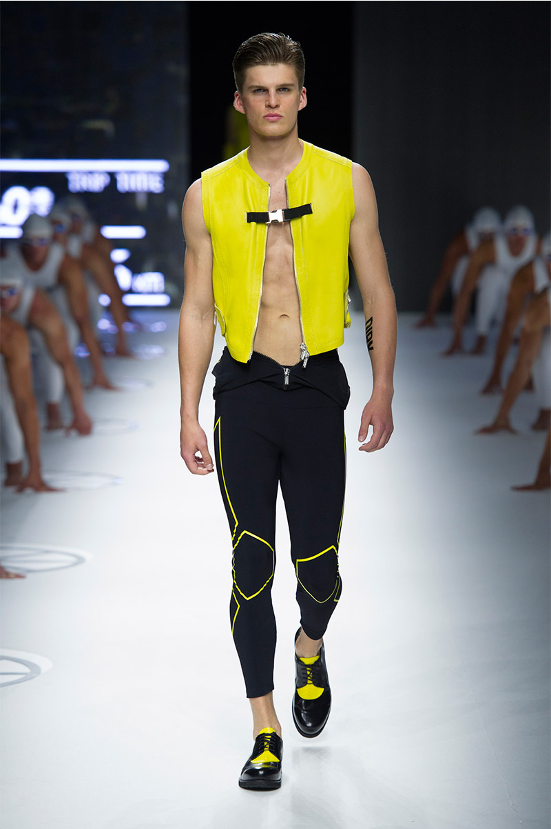 Dirk-Bikkemberg_ss15_fy30