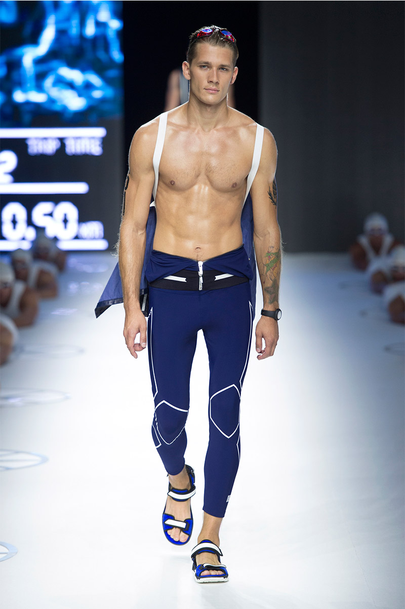 Dirk-Bikkemberg_ss15_fy9