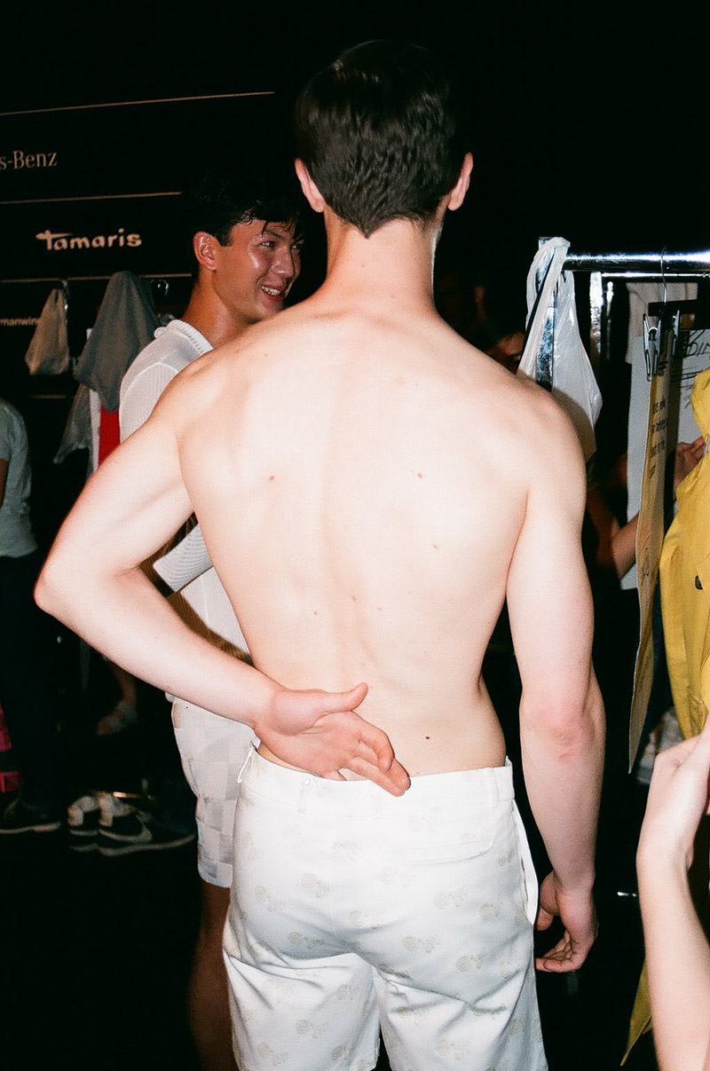 Julian-Zigerli-SS15-Backstage_fy23