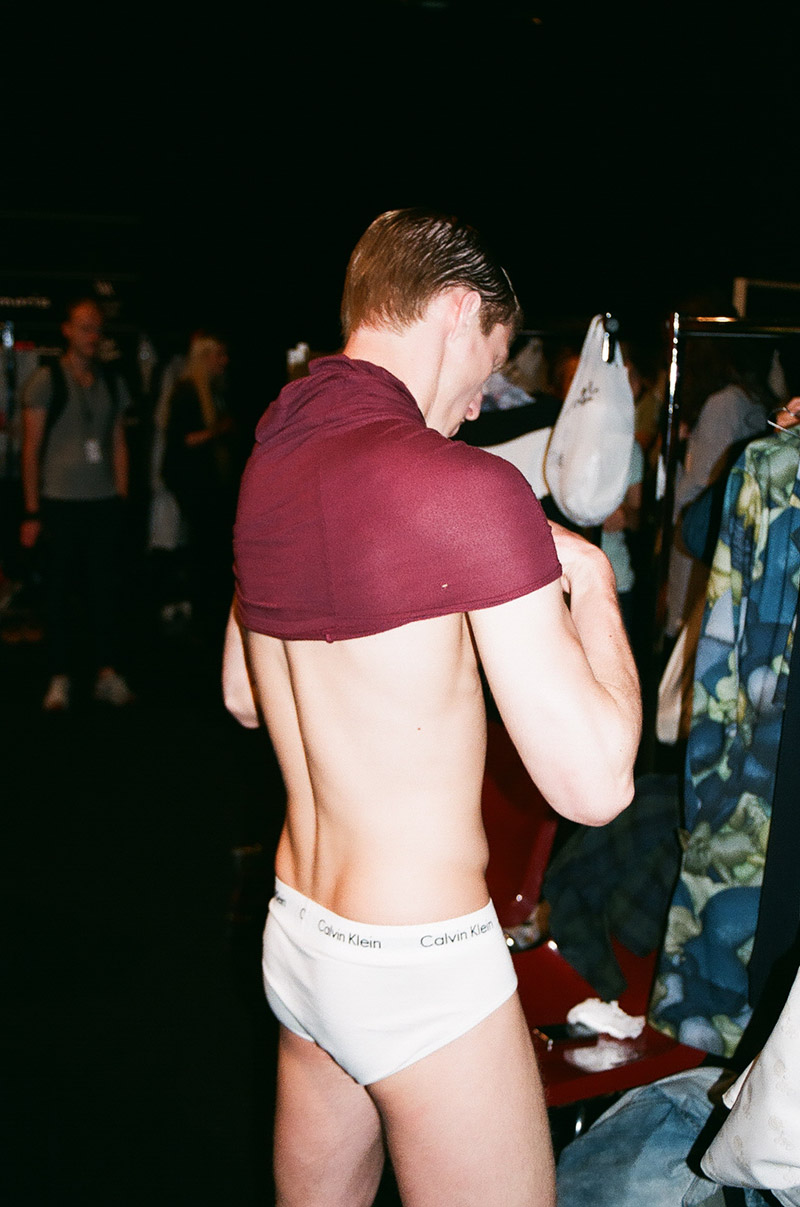 Julian-Zigerli-SS15-Backstage_fy29