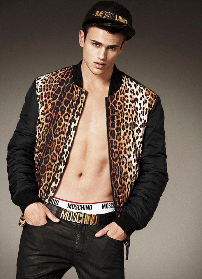 Moschino-FW14-Campaign_fy4