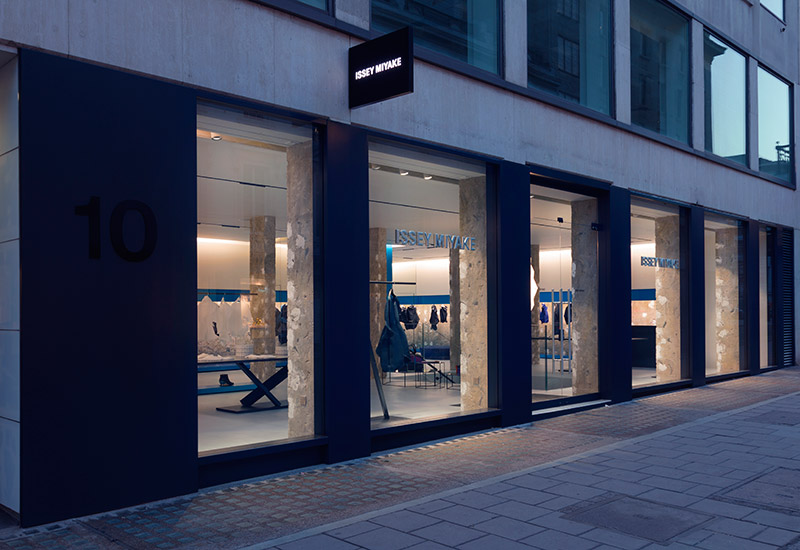 New-ISSEY-MIYAKE-Store-in-London_fy1