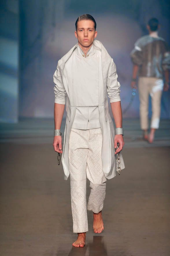 Alla-Kuzmyk_fw15_fy10