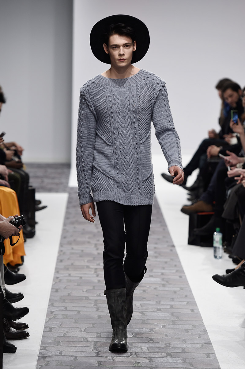 DYN_fw15_fy7