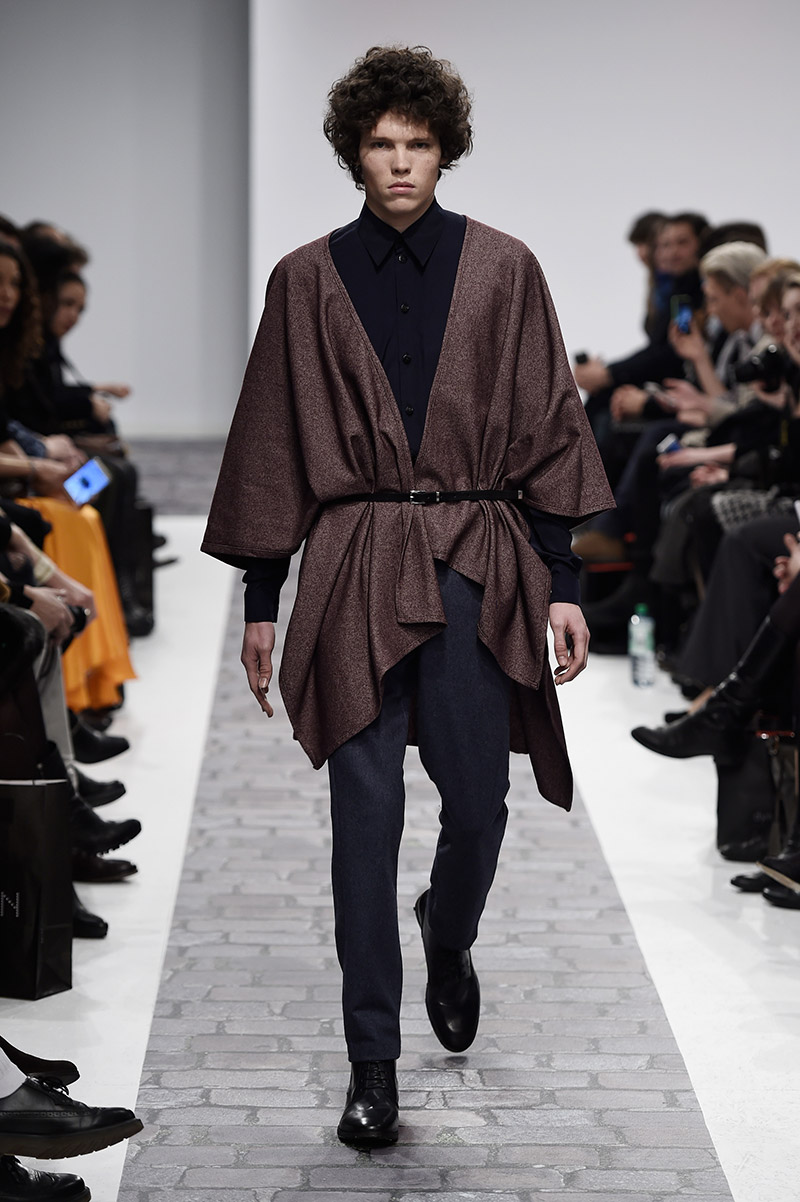 DYN_fw15_fy9