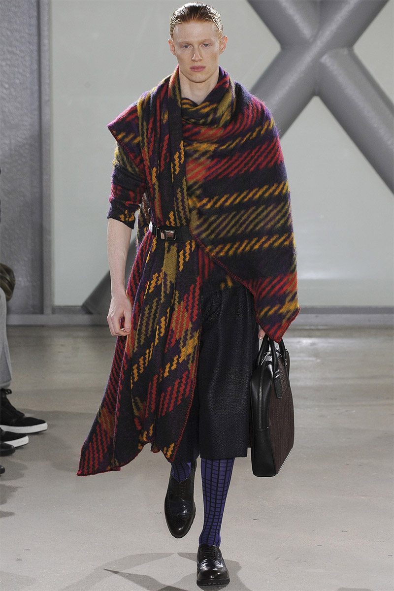 Issey-Miyake_fw15_fy13