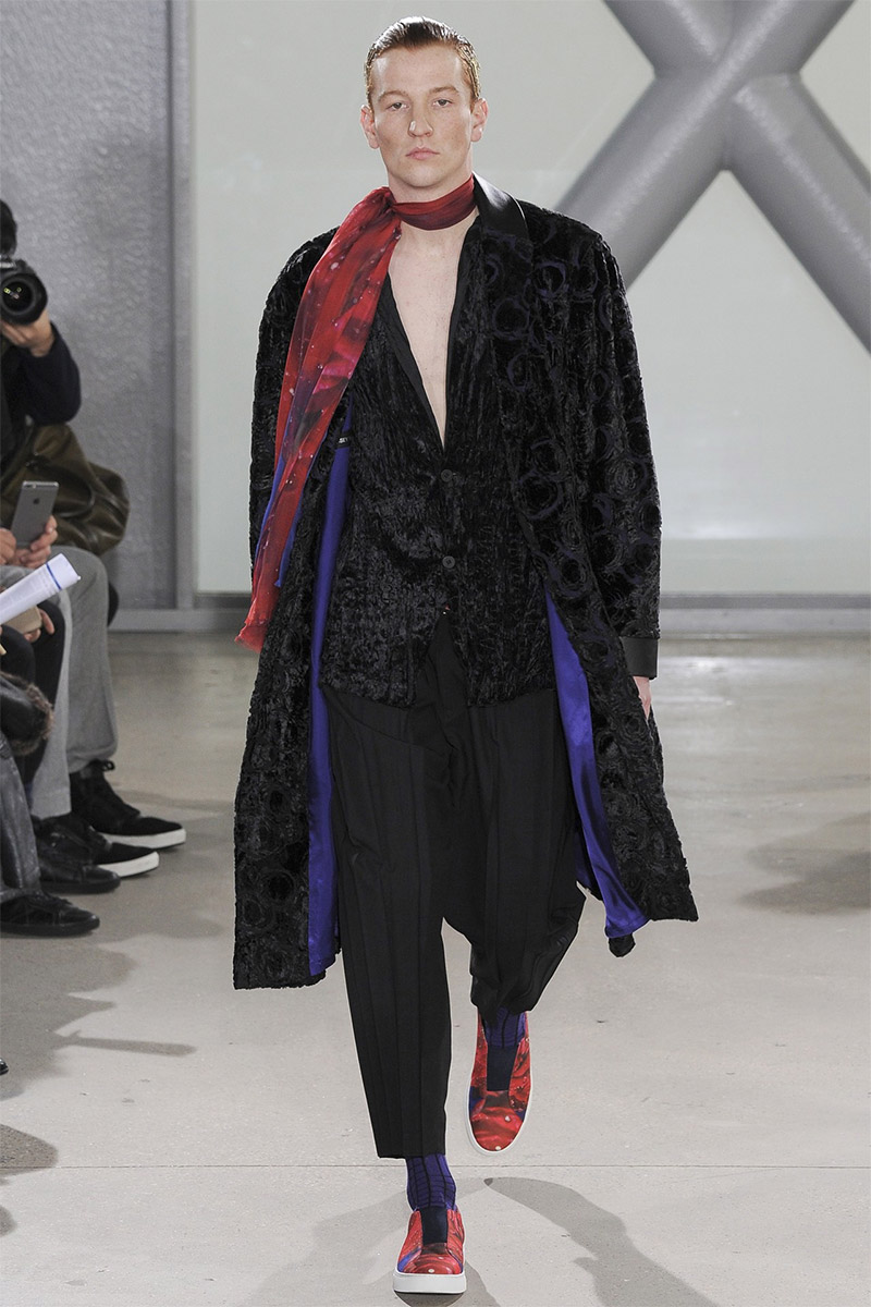 Issey-Miyake_fw15_fy28