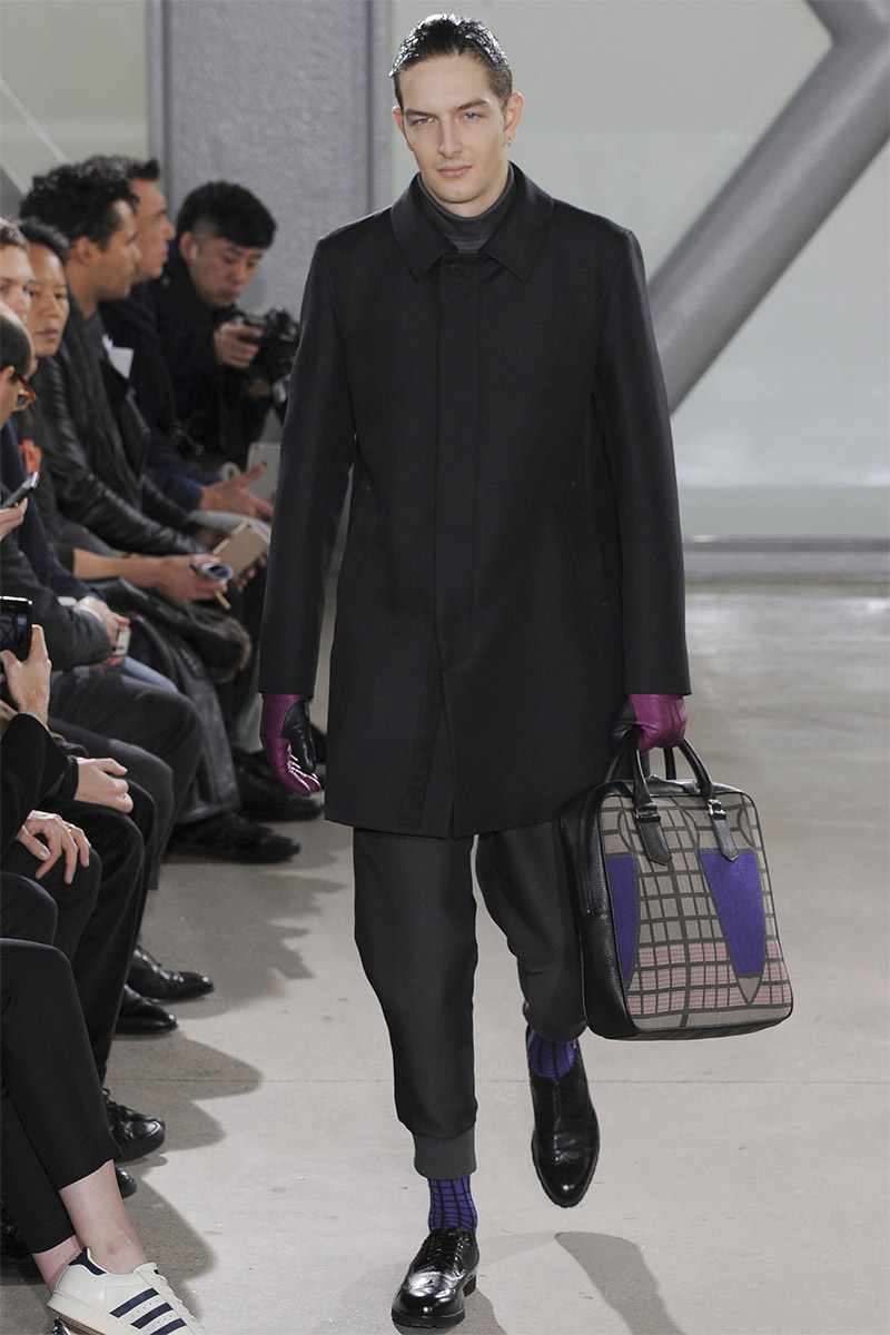 Issey-Miyake_fw15_fy6