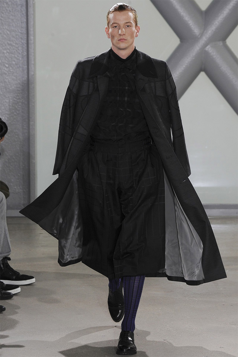 Issey-Miyake_fw15_fy9