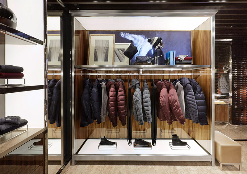 Boutique moncler shop paris