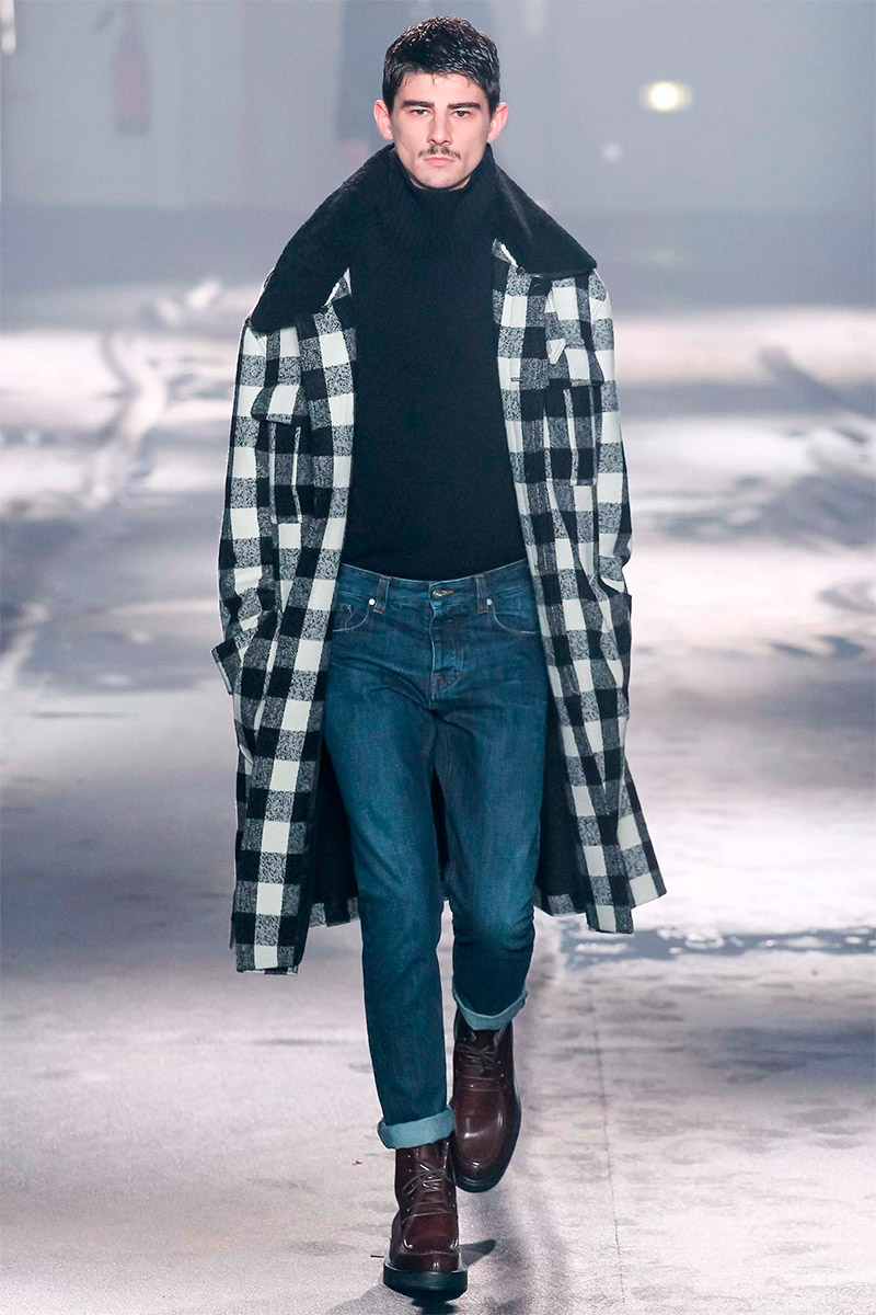 ami-fw15_fy36