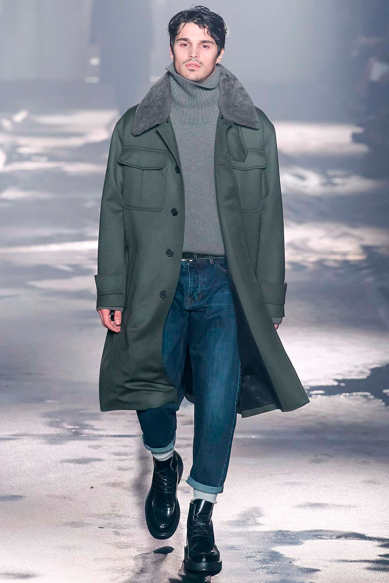 ami-fw15_fy9