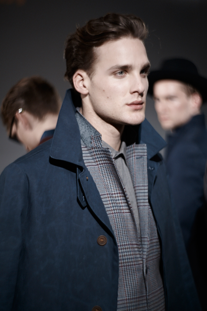 NYFW-FW15-Backstage-by-Christopher-Logan_fy38