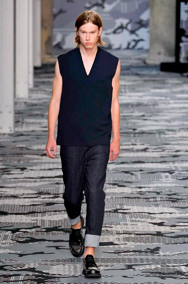 Neil-Barrett_ss16_fy34