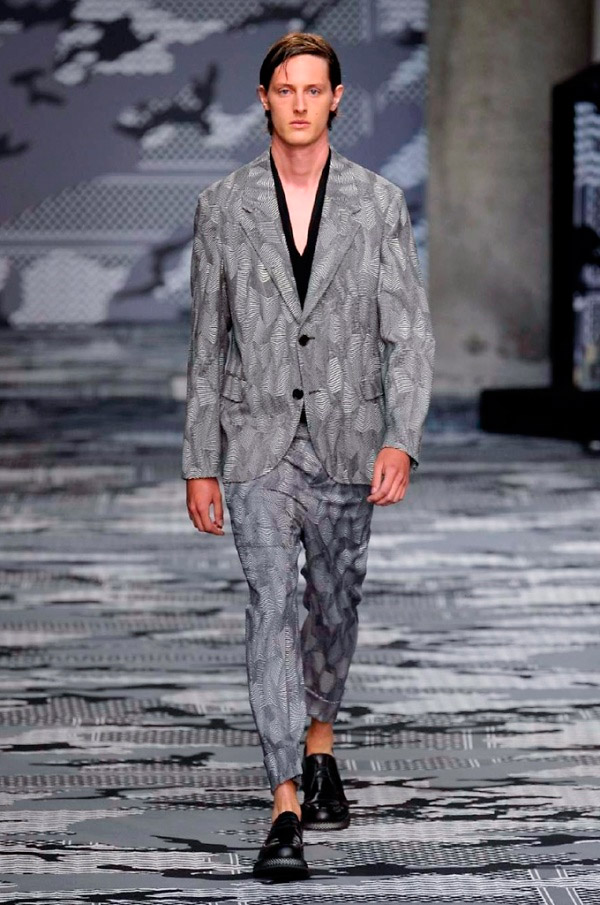 Neil-Barrett_ss16_fy8