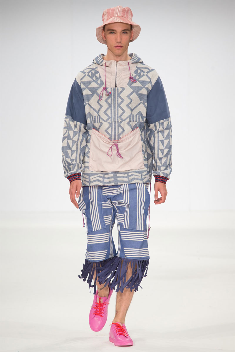 University-of-Salford_fw15_fy22