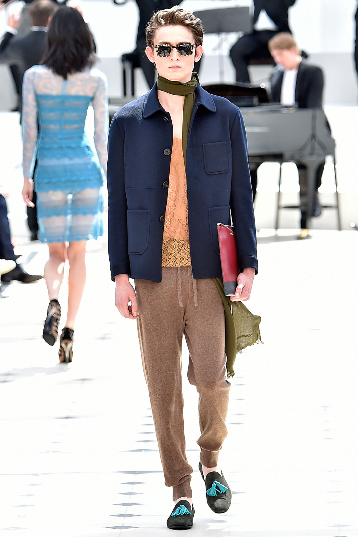 burberry_ss16_lcm_fy27