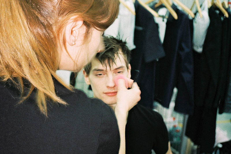 Julian-Zigerli-SS16-Backstage_fy6