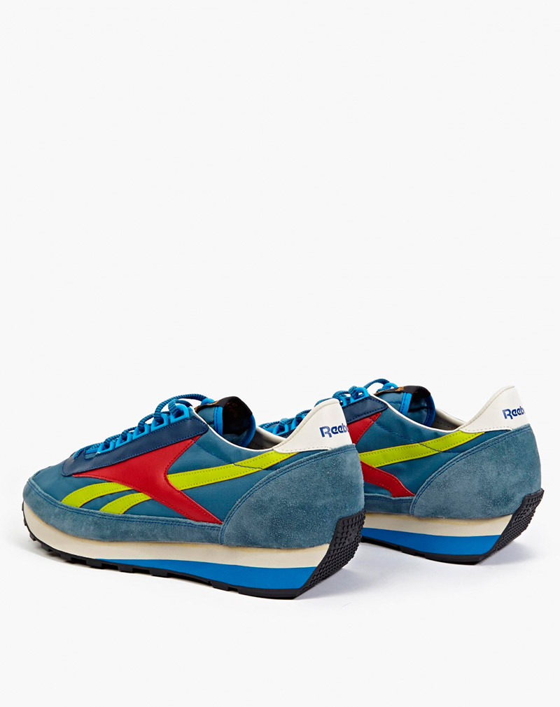 REEBOK.-Blue-Aztec-OG-Sneakers_fy3