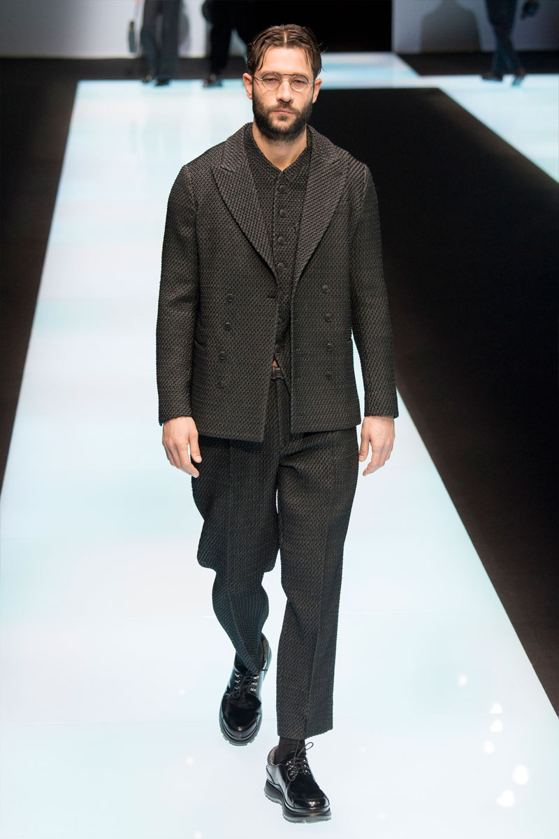 giorgio_armani_fw16_milan_fy46