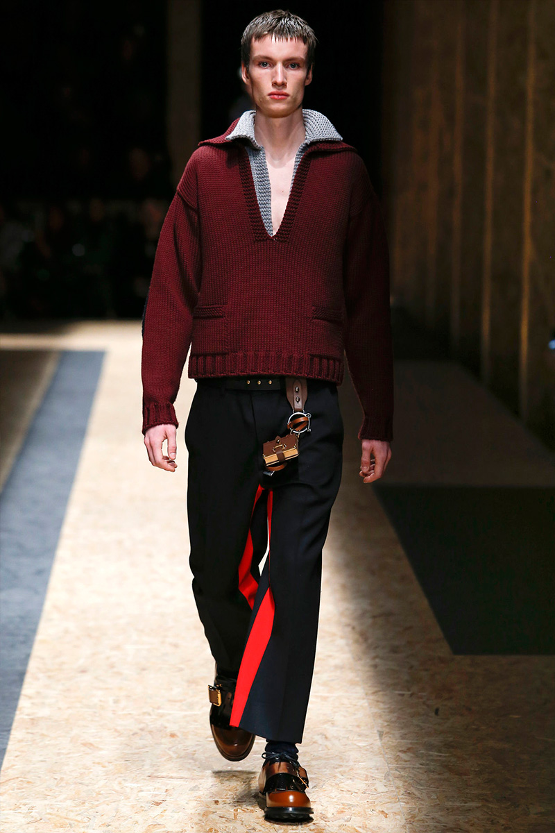 prada_fw16_fy28