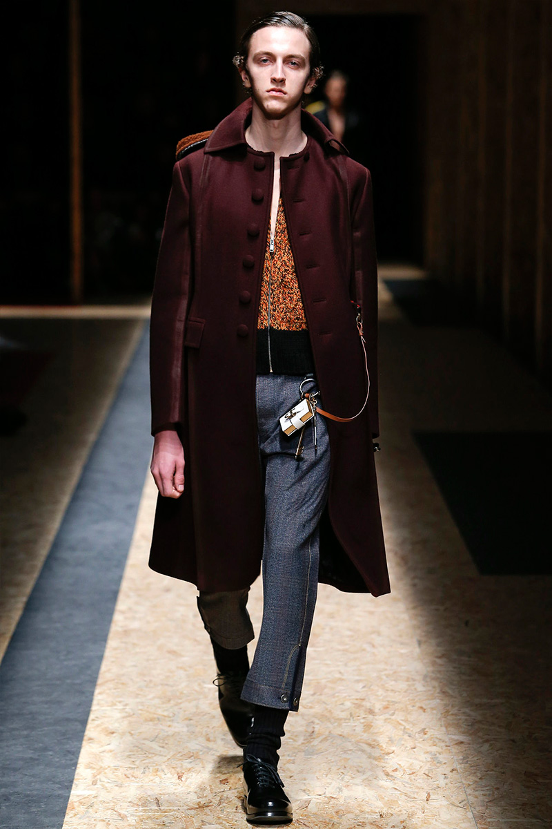 prada_fw16_fy35