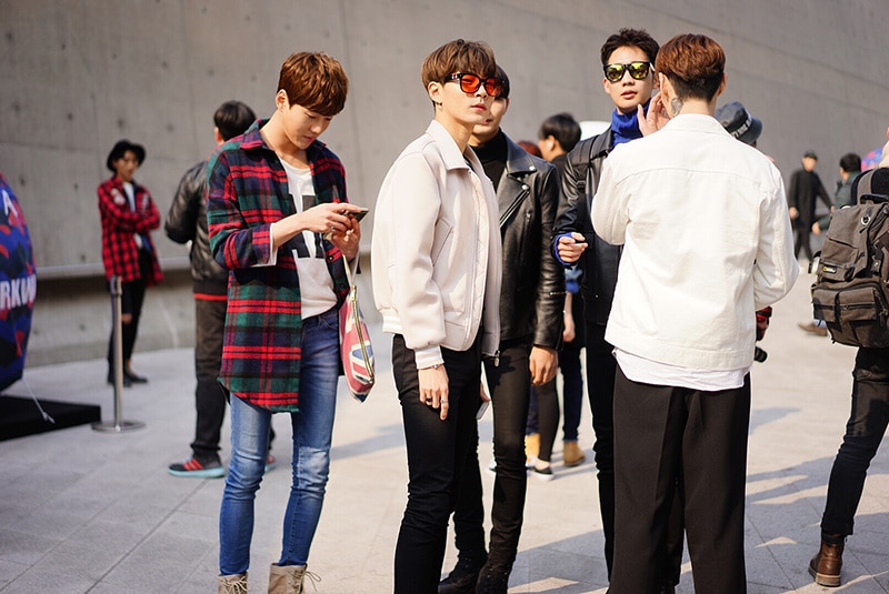 Seoul-Fashion-Week-FW16_streetstyle_part1_fy22