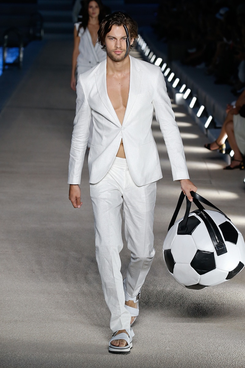 Dirk-Bikkembergs_ss17_fy22