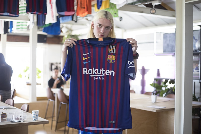 For the first time, customizing the FC BARCELONA jersey - Fucking Young!