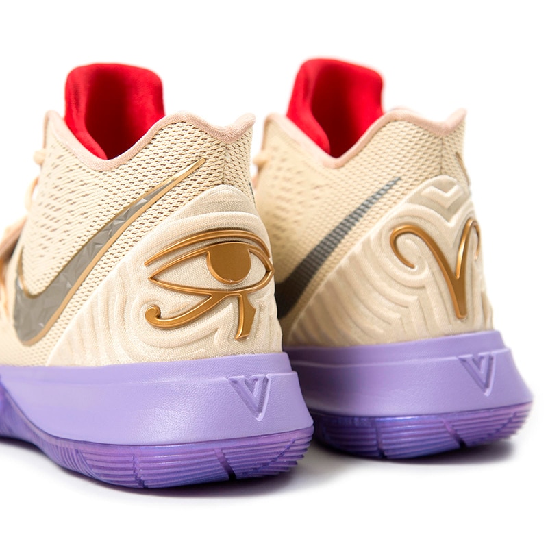 Kyrie third eye shoes hotsell