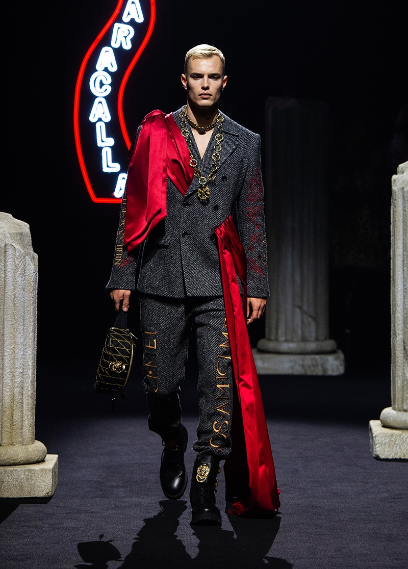 Moschino Fall/Winter 2019 - Fucking Young!