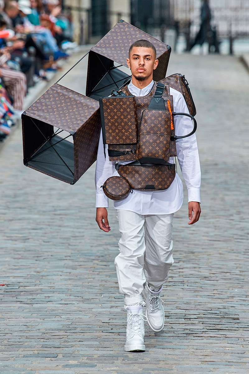 FASHION Este es el primer vistazo del cinturón de Louis Vuitton  Spring/Summer 2021 — @louisvuitton