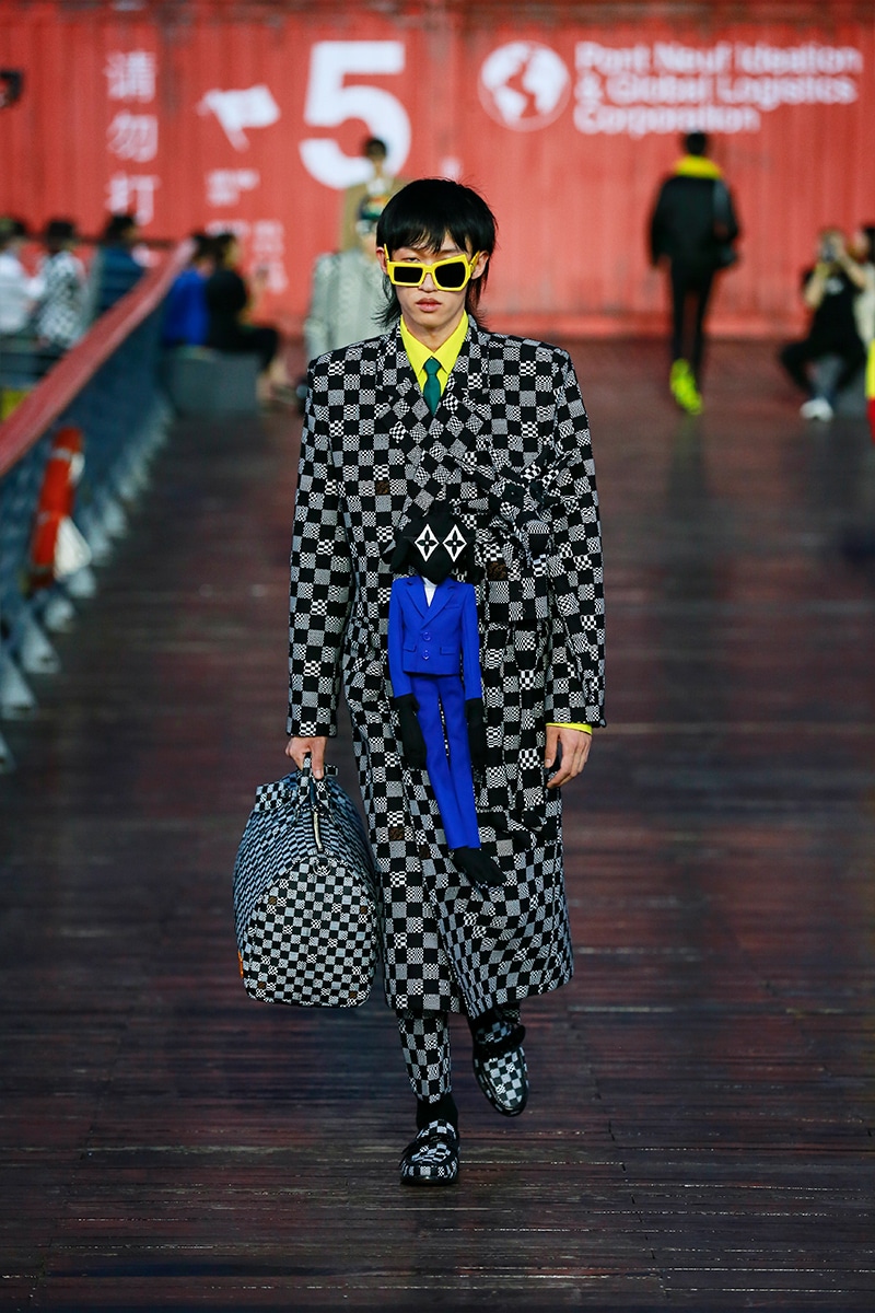 FASHION Este es el primer vistazo del cinturón de Louis Vuitton  Spring/Summer 2021 — @louisvuitton