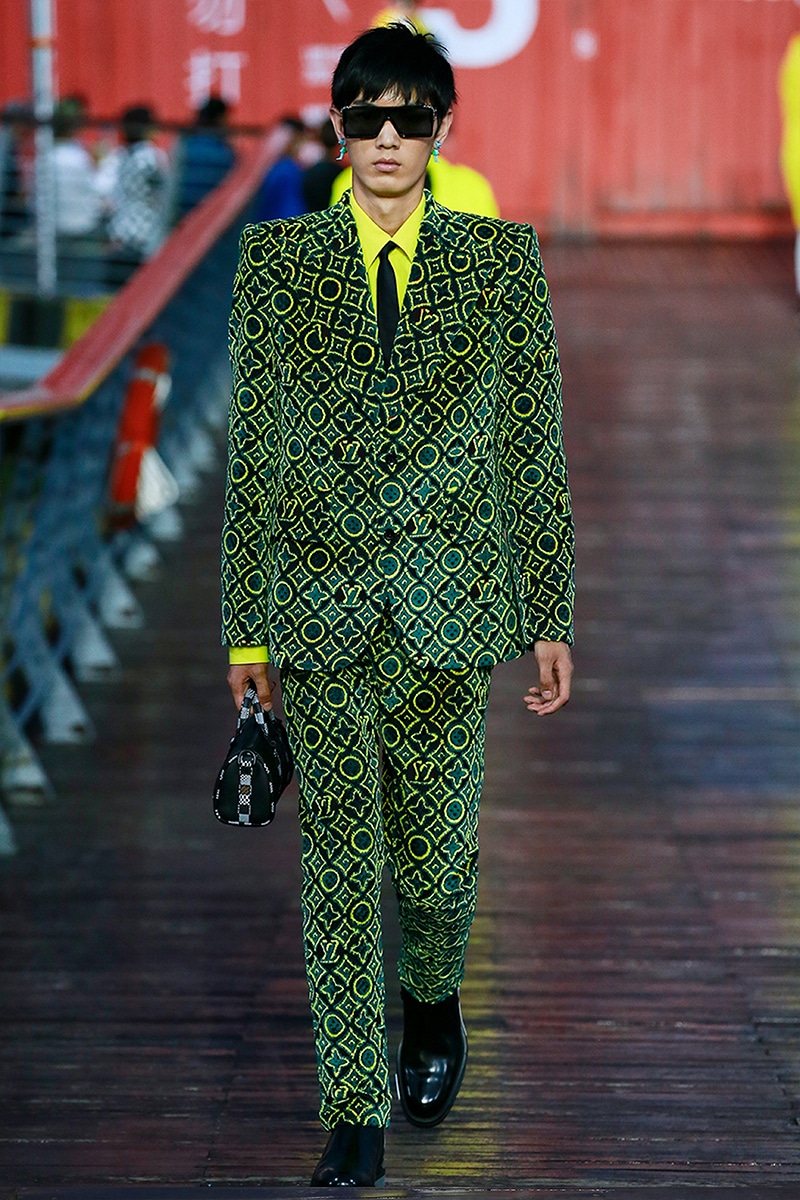 FASHION Este es el primer vistazo del cinturón de Louis Vuitton  Spring/Summer 2021 — @louisvuitton