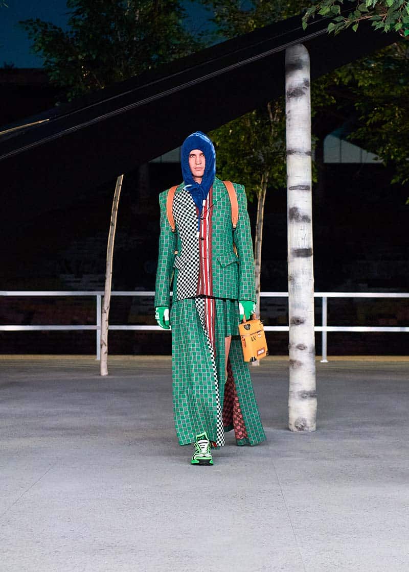 Louis Vuitton 'Snow' Jumps Between The Slopes And Street Style