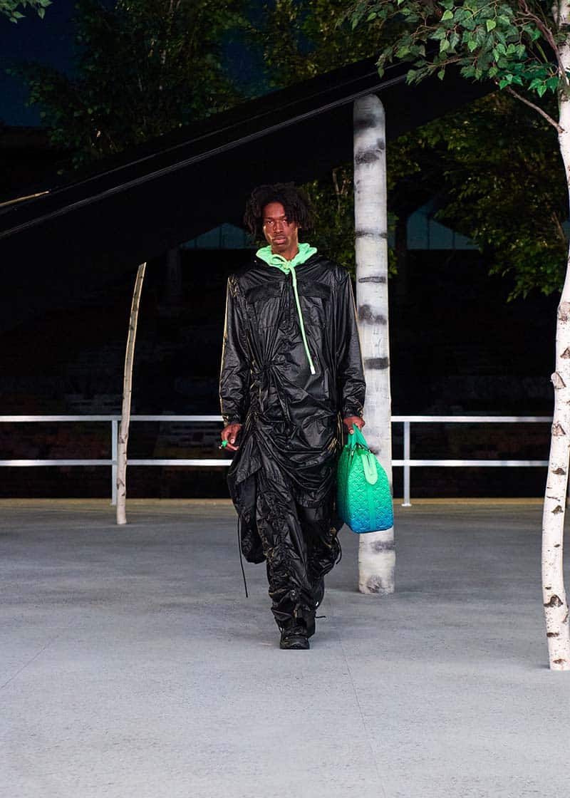 Louis Vuitton Spring/Summer 2022 MIAMI BREAK - Fucking Young!