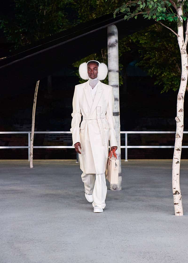 Louis Vuitton Spring/Summer 2022 MIAMI BREAK - Fucking Young!