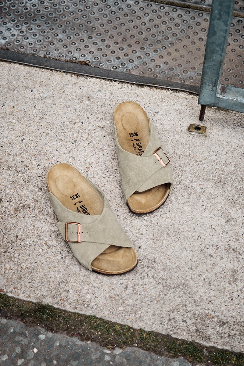 Birkenstock Gets Ready for Fall With Felt Update on Popular Styles – Rvce  News