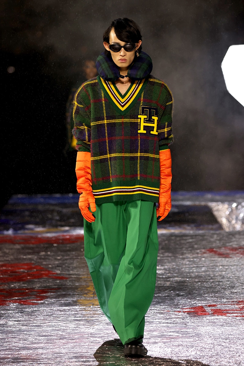 Tommy Hilfiger presents its new New York Puffer - Fucking Young!