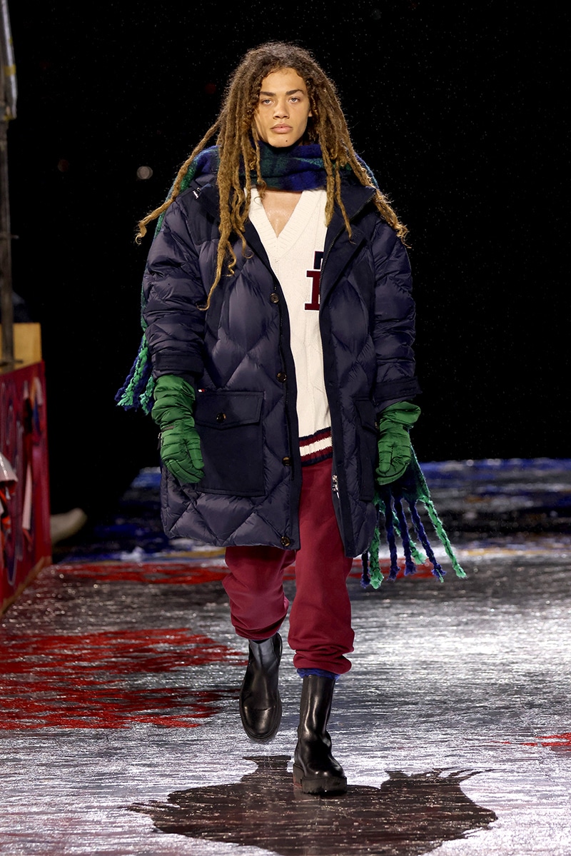 Tommy Hilfiger presents its new New York Puffer - Fucking Young!