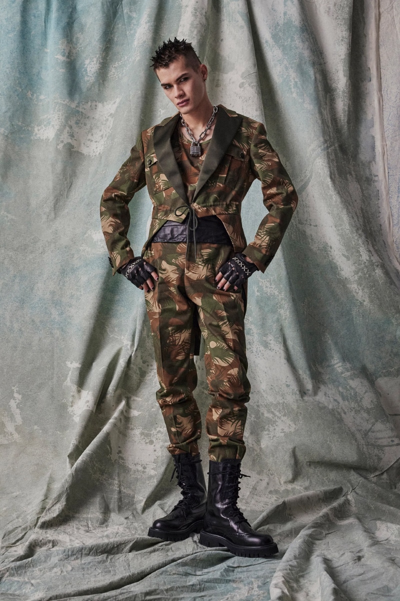 Moschino Uomo Pre-Fall 2023 - Fucking Young!