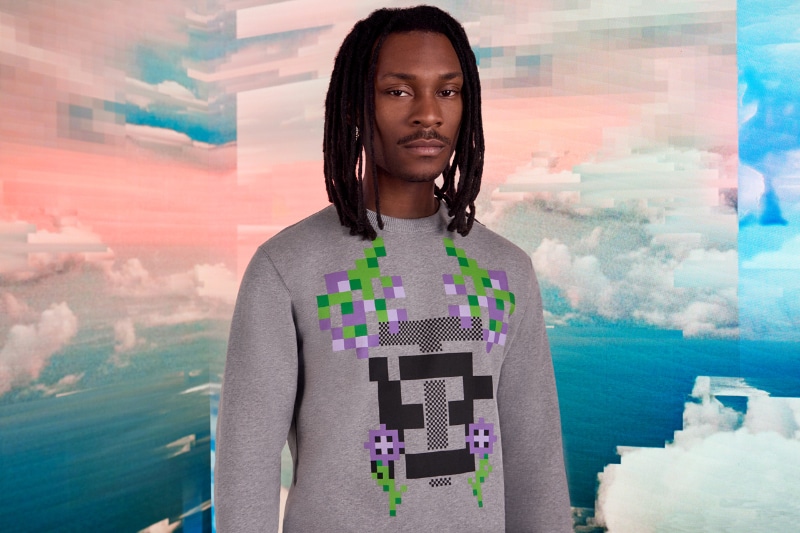 Dress up and play with Burberry and Minecraft collection - Fucking Young!