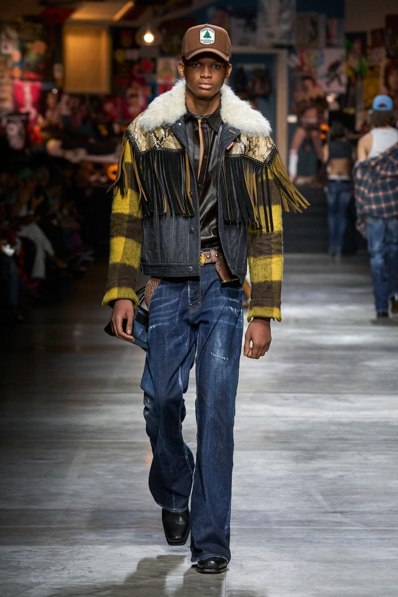 DSQUARED2 Fall/Winter 2023 - Fucking Young!